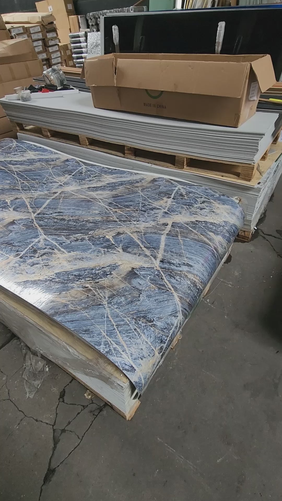 Rollo autoadhesivo simil mármol 1752 B